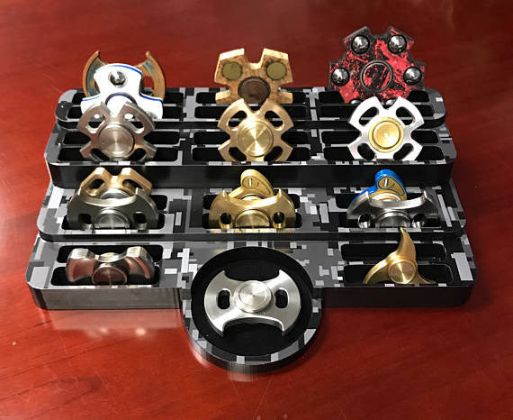 The Collector - fidget spinner stand