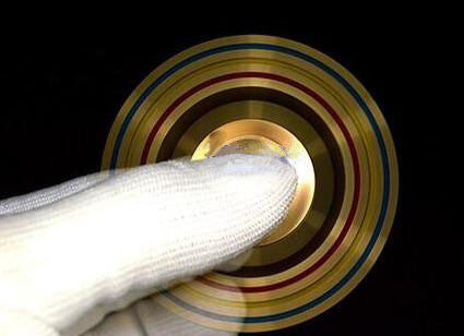 Iris Spinner